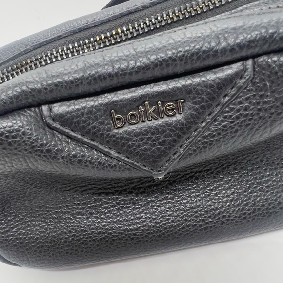 Botkier, Cross-Body “Camera Bag” (Style) - Picture 8 of 15